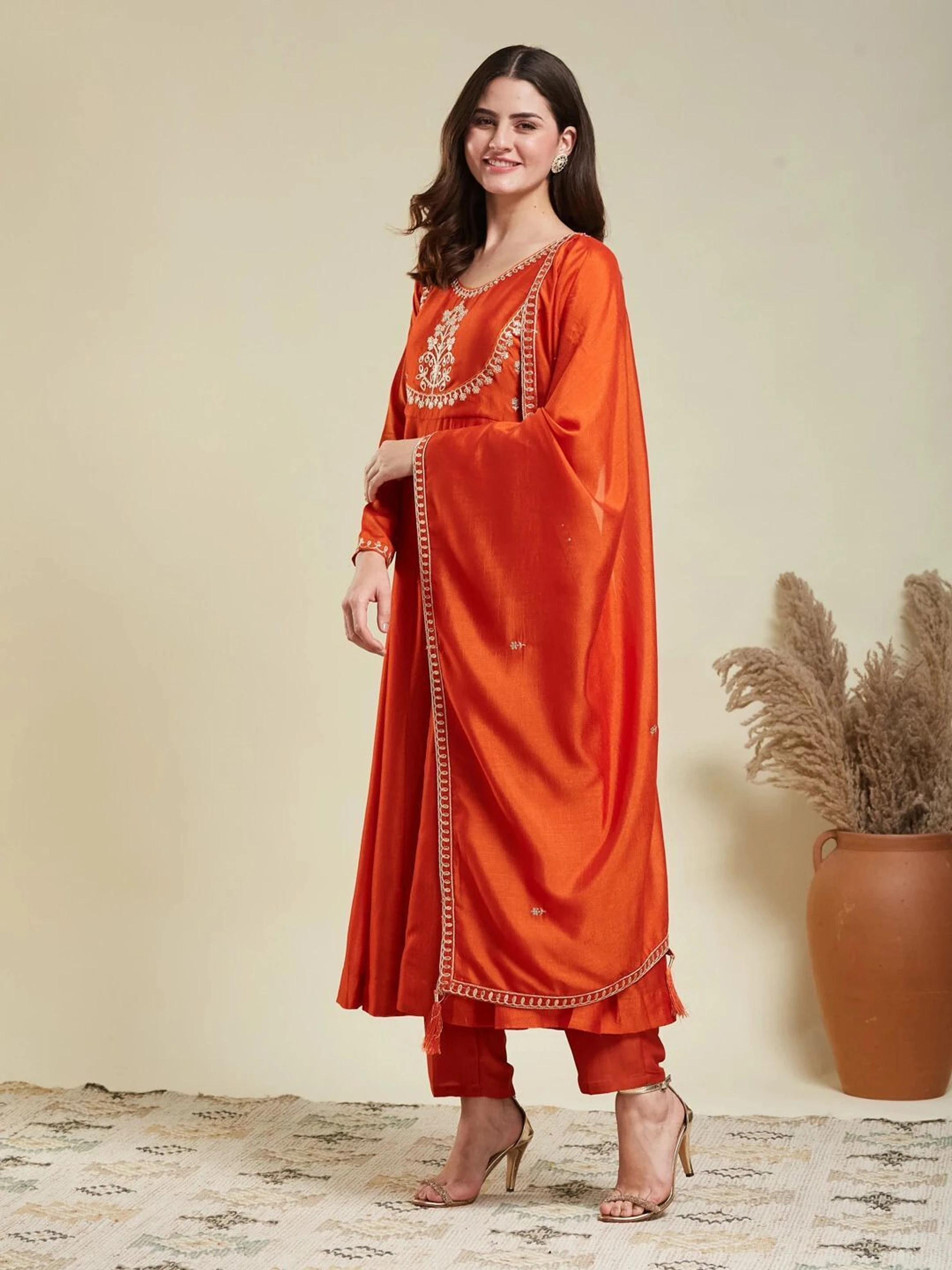 Mokosh Women Kurta Pant Dupatta Set p8