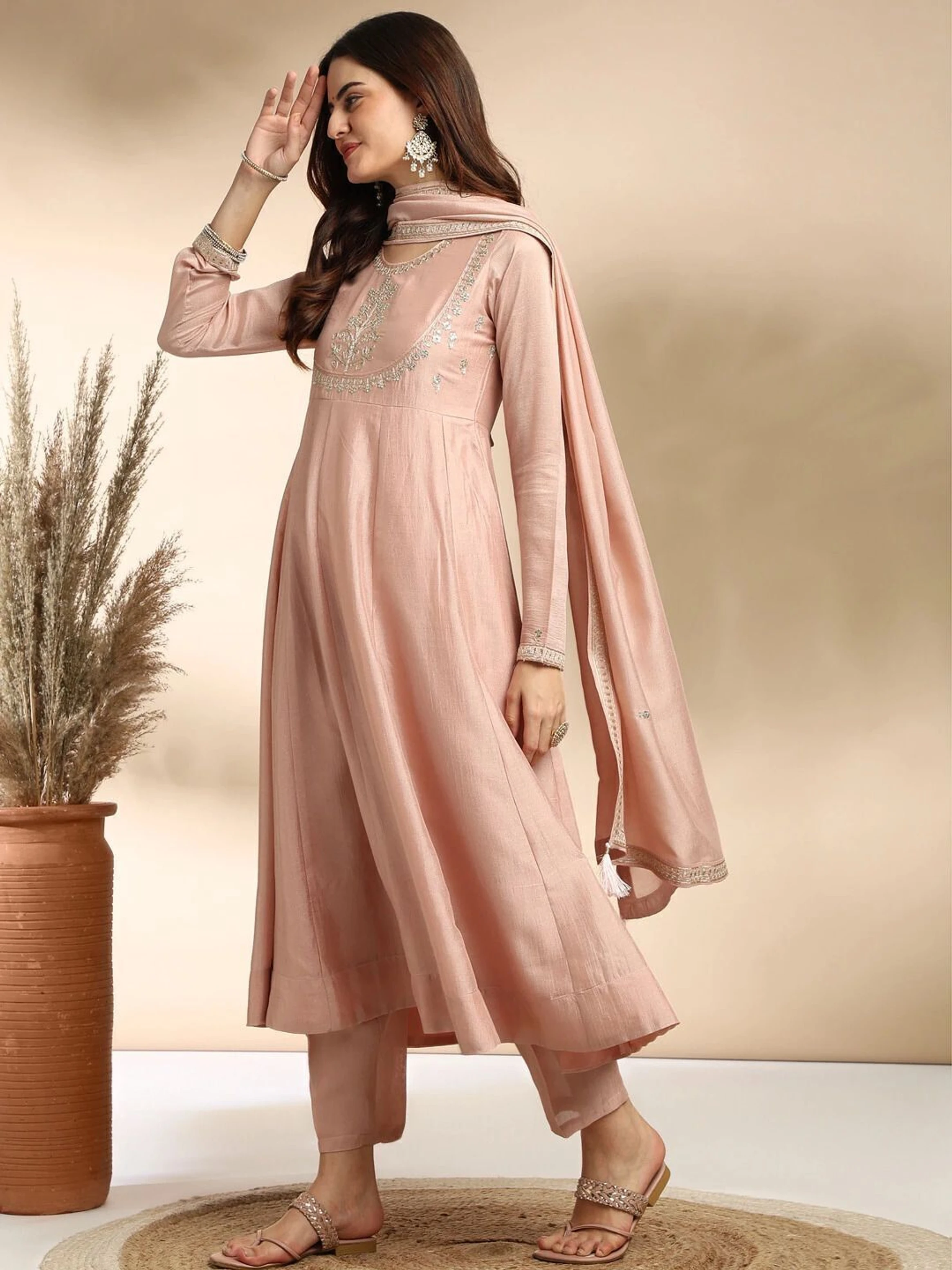 Mokosh Women Kurta Pant Dupatta Set Creamy p10