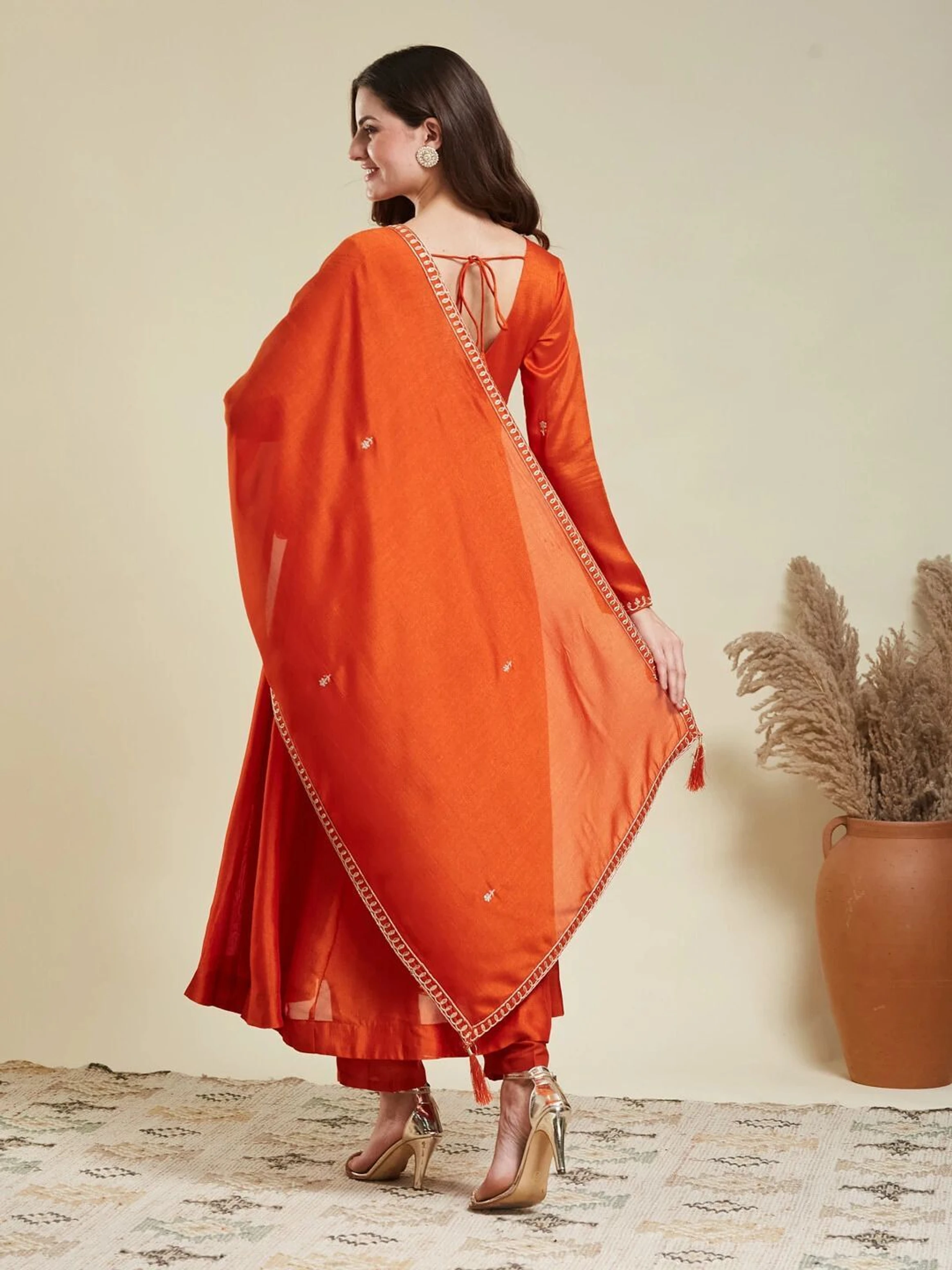 Mokosh Women Kurta Pant Dupatta Set p8